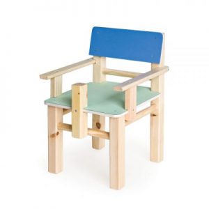 כיסא עץ עם ידיות עם פומל